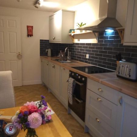 The Eaves, Glastonbury High Street 2 Bed 2 Bathroom Apartment Exteriör bild